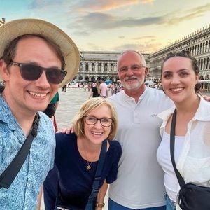 Meet your Posher, Kim